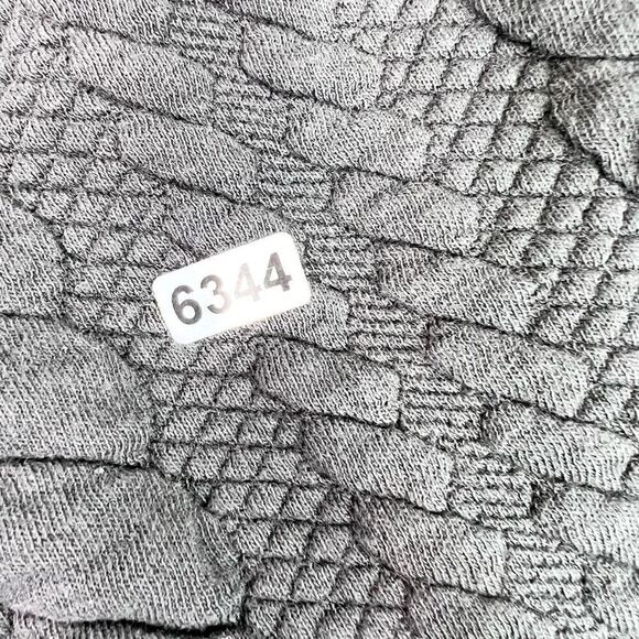 Native Youth Sweater Womens Large Black Stretch Cable Knit Buttoned Shoulder - Picture 11 of 11